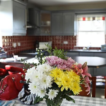 Seascape On The Edge Of Town: 4 Beds All Ensuite. بيل مولت المظهر الخارجي الصورة